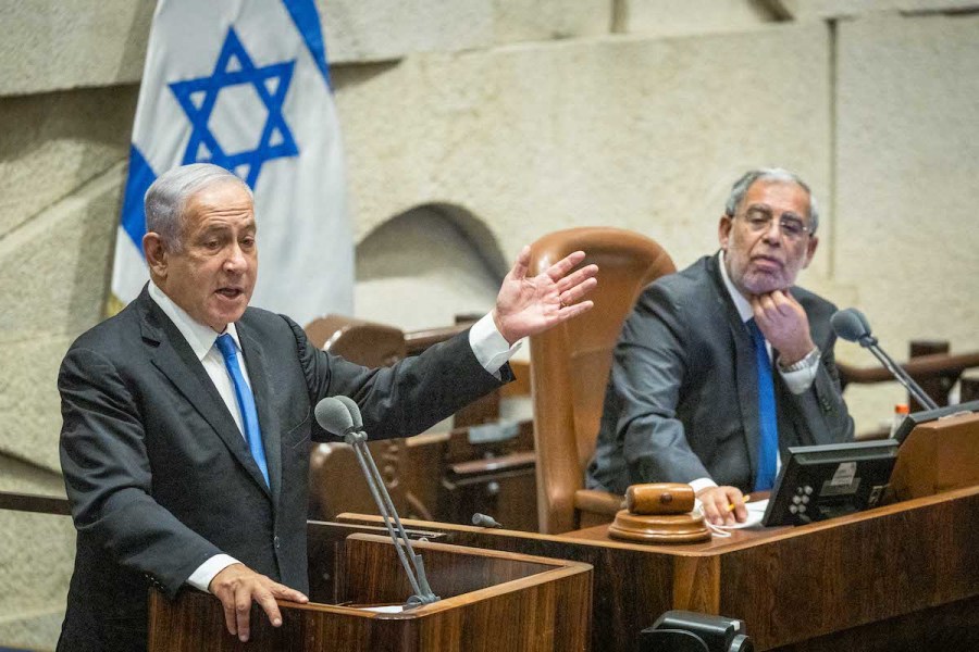 Opposition Leader Benjamin Netanyahu at the plenum hall of the Knesset, June 13, 2022. (Photo: Yonatan Sindel/Flash90)