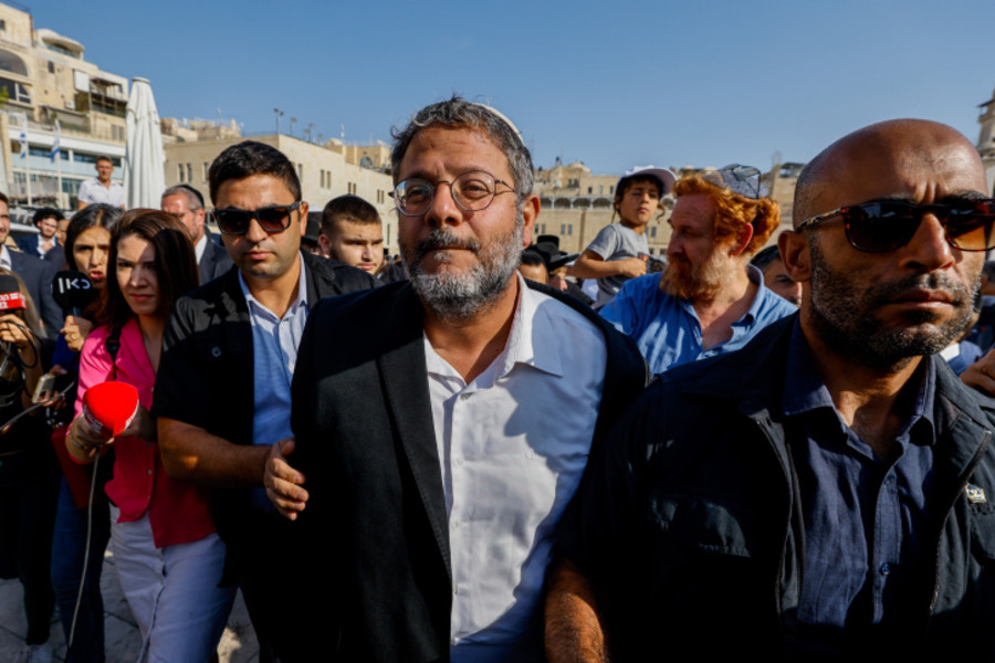 Right-wing politician MK Itamar Ben Gvir arrives to visit the Temple Mount, at the Western Wall in Jerusalem's Old City on Tisha B'Av, August 7, 2022. (Photo: Olivier Fitoussi/Flash90)