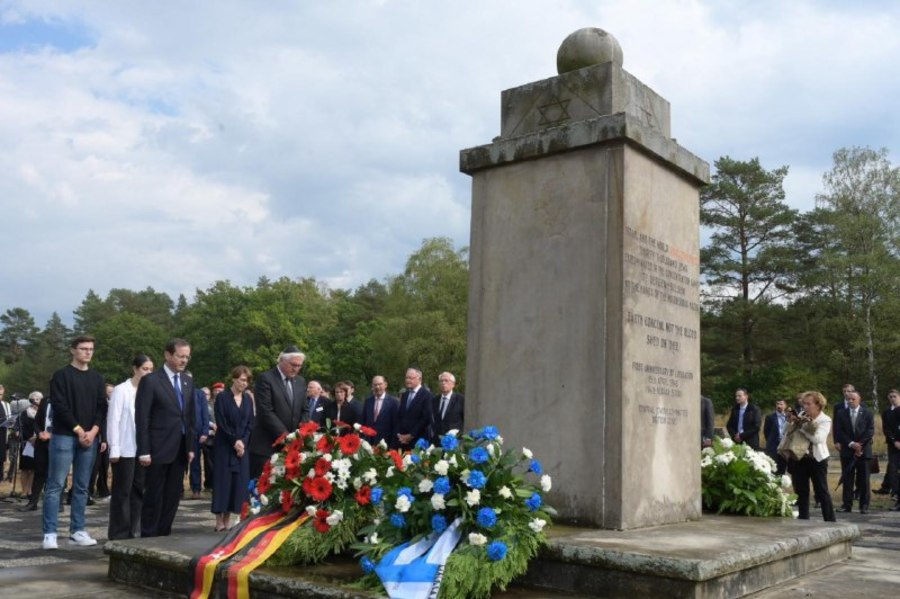 Israeli President Isaac Herzog at the Holocaust memorial at the Bergen-Belsen concentration camp, Sep. 5, 2022 (Photo: Amos Ben-Gershom/GPO)