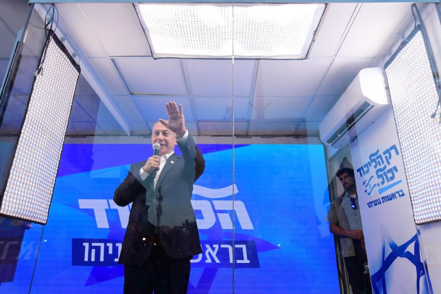 Head of the Likud party Benjamin Netanyahu at a Likud Party election event in Tel Aviv on September 7, 2022. (Photo: Tomer Neuberg/Flash90)