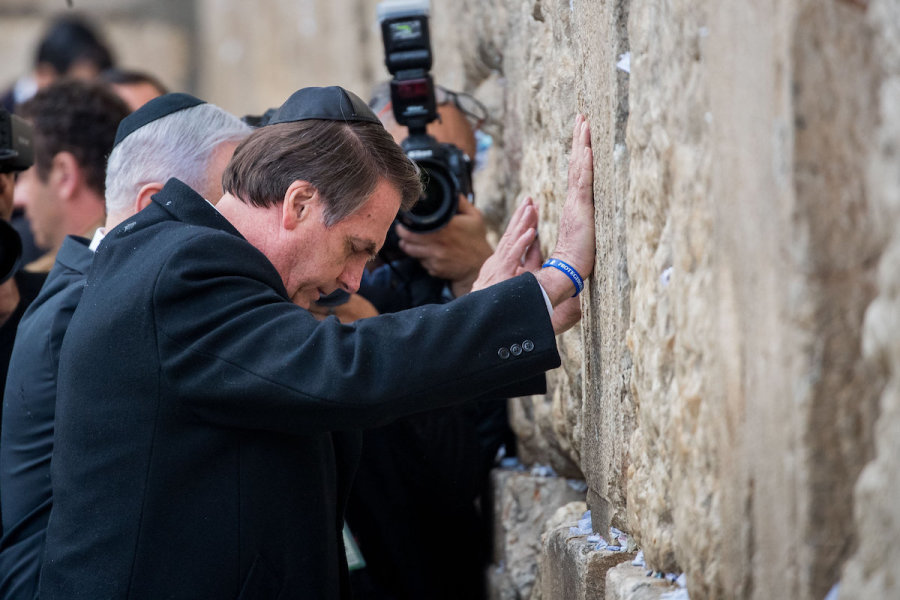 Brazilian President Jair Bolsonaro at the Western Wall in Jerusalem's Old City, April 1, 2019. (Photo: Yonatan Sindel/Flash90)