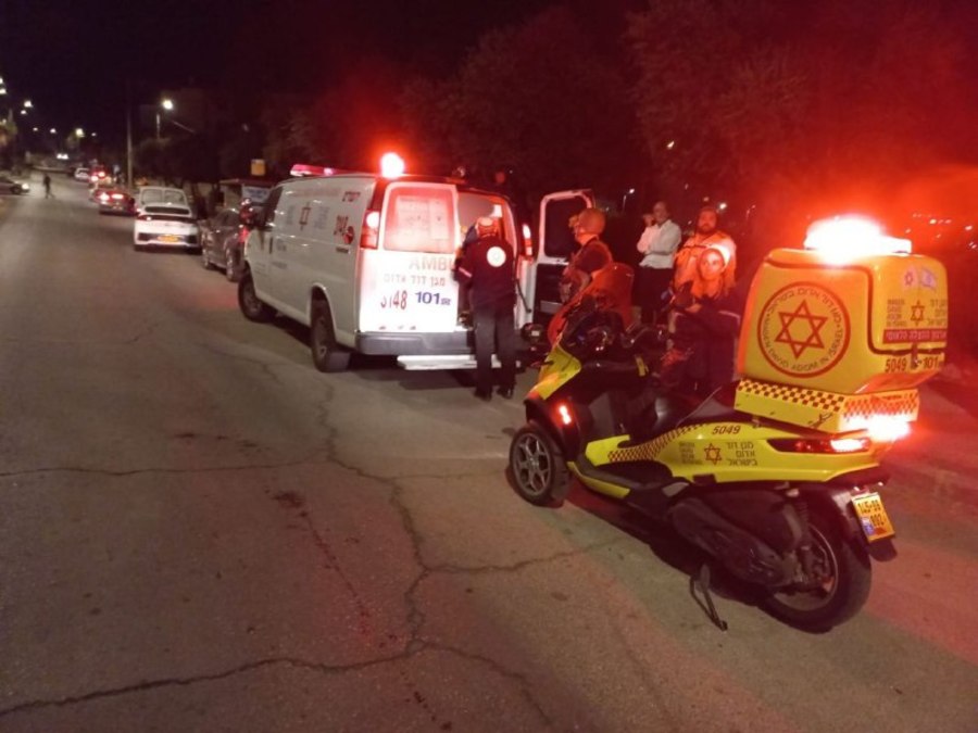 The scene of a shooting attack in Kiryat Arba, Oct. 29, 2022. (Photo: Magen David Adom)