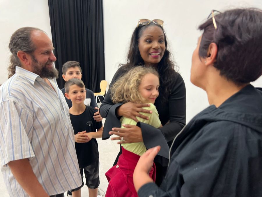 Dr. Ruth Pauline Plummer at Max Rayne Hand in Hand School in Jerusalem with school Music Director Dvir Catz (left) and Principal Johaina Dakwar Salim (Photo: ALL ISRAEL NEWS)