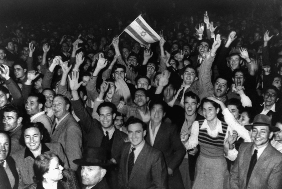 Jews celebrate in the streets of Tel Aviv moments after the United Nations voted on the partition plan, Nov. 29, 1947. (Photo: Reuters)