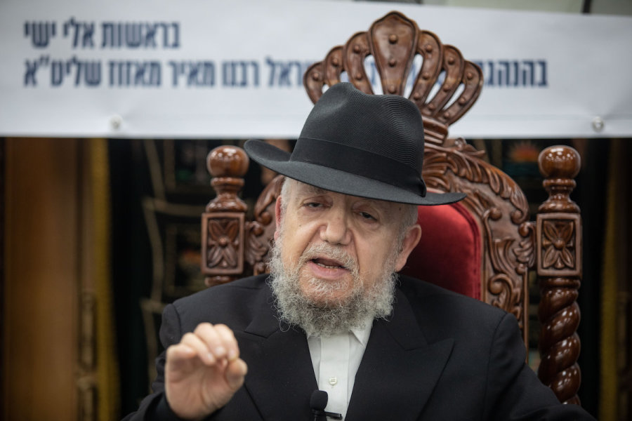 Rabbi Meir Mazuz speaks at a campaign event in Bnei Brak, Mar. 12, 2019. (Photo: Aharon Krohn/Flash90)