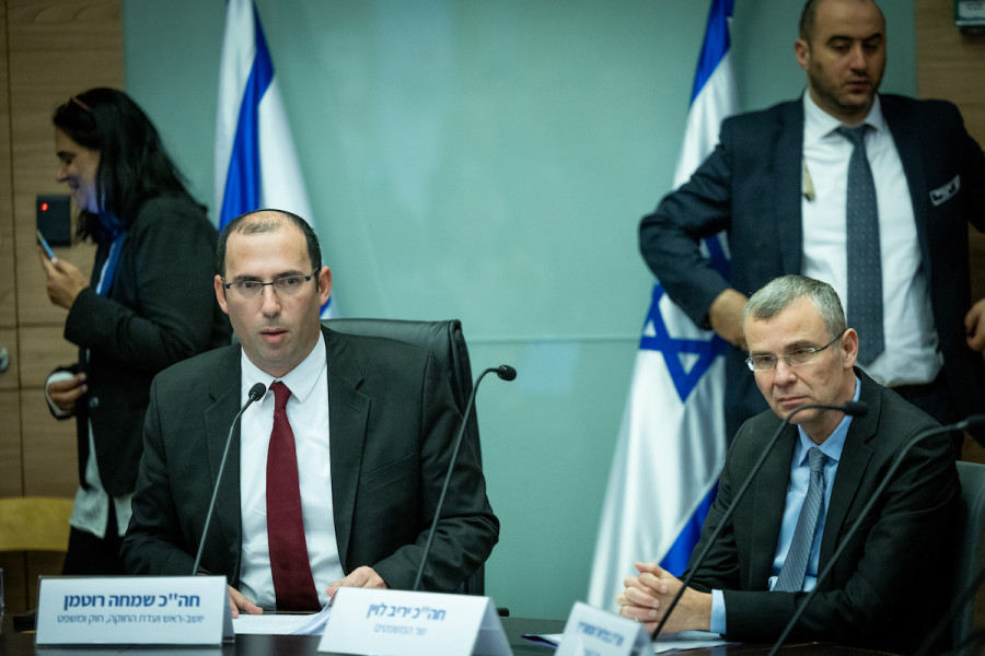 MK Simcha Rotman, head of the Constitution Committee and Justice Minister Yariv Levin attend a committee meeting at the Knesset in Jerusalem, Jan. 11, 2023. (Photo: Yonatan Sindel/Flash90)