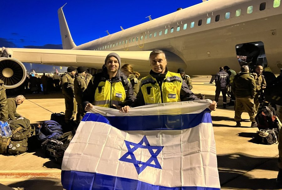 The Israeli humanitarian delegation lands in Turkey, Feb. 7, 2023 (Photo: David Saranga/Twitter)