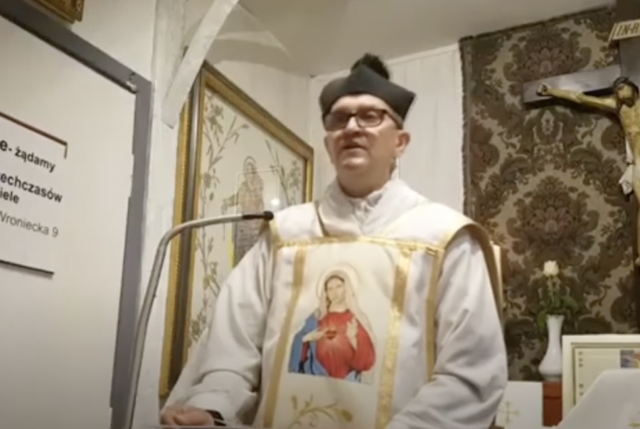 Father Michał Woźnicki (Photo: Screenshot)