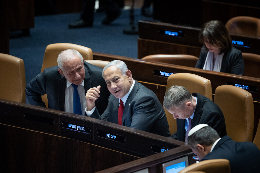 Israeli Prime Minister Benjamin Netanyahu with Justice Minister Yariv Levin and Minister of Agriculture Avi Dichter during a vote in the Knesset assembly hall in Jerusalem, Feb. 15, 2023. (Photo: Yonatan Sindel/Flash90)