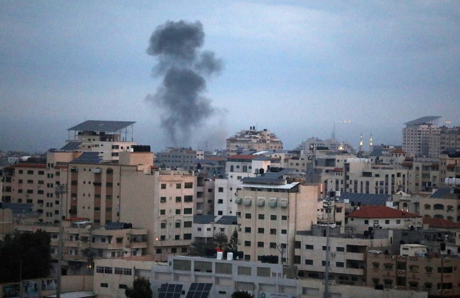 Smoke rises during an Israeli air strike, in Gaza City, Feb. 23, 2023. (Photo: Majdi Fathi/NurPhoto)