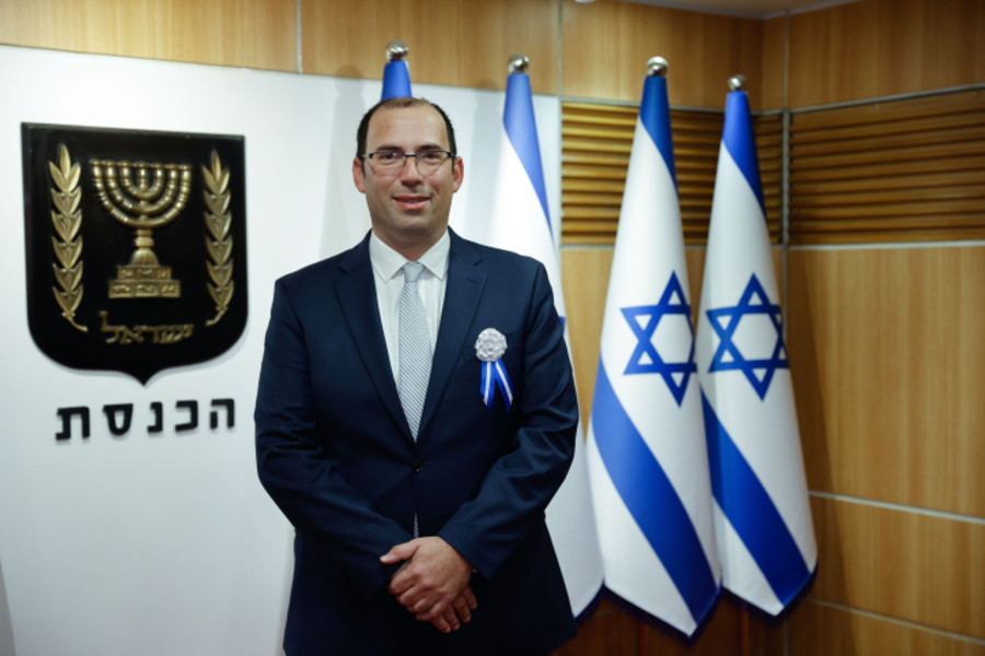 MK Simcha Rothman arrives at the Knesset in Jerusalem, Nov. 15, 2022. (Photo: Olivier Fitoussi/Flash90
