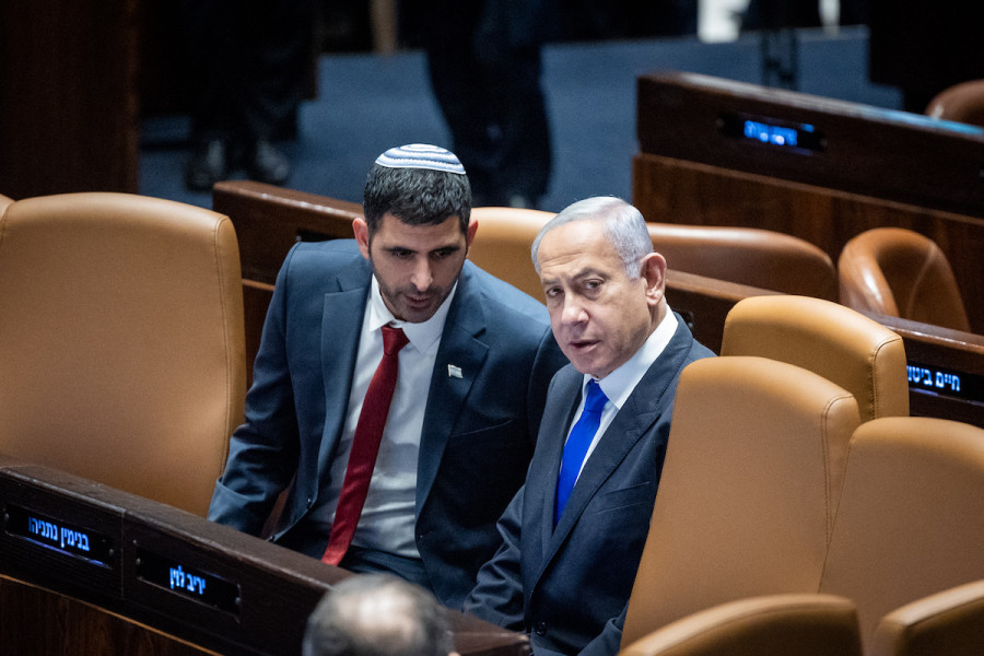 Israeli Prime Minister Benjamin Netanyahu with
Communications Minister Shlomo Karhi during a discussion and a vote in the Knesset assembly hall in Jerusalem, Mar. 1, 2023. (Photo: Yonatan Sindel/Flash90)
