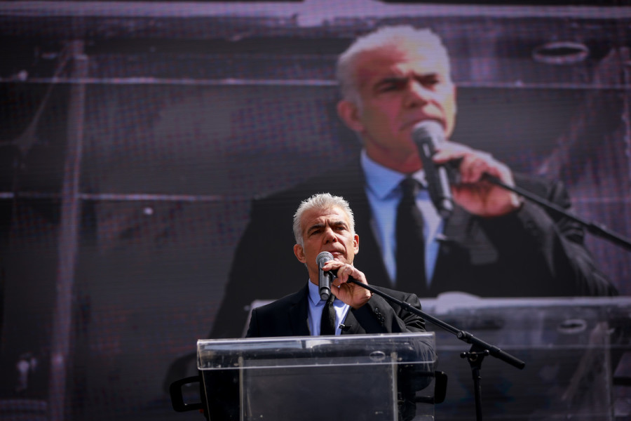 Opposition leader Yair Lapid at a protest outside the Israeli parliament in Jerusalem, against the government's planned judicial overhaul, March 27, 2023. (Photo: Erik Marmor/Flash90)