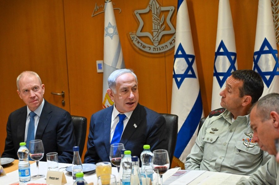 Israeli Prime Minister Benjamin Netanyahu speaks at the traditional Passover Ttast with IDF General Staff forum, Apr. 4, 2023 (Photo: Kobi Gideon/GPO)