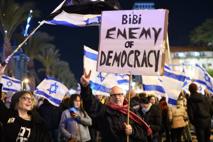 Israeli protesters rally against Prime Minister Benjamin Netanyahu's government, in Tel Aviv, Feb. 11, 2023. (Photo: Gili Yaari /Flash90)