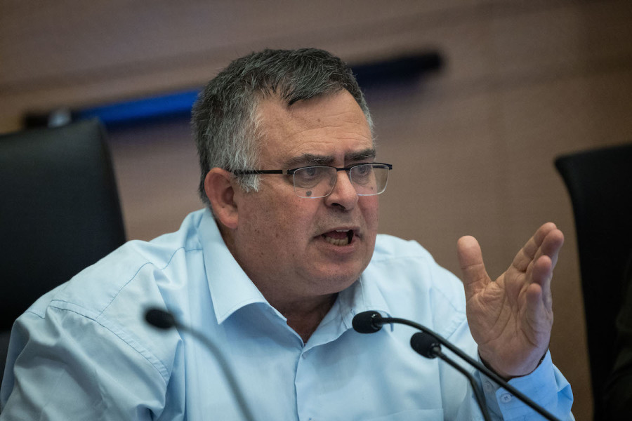 David Bitan, chairman of the Economic Committee, leads a committee meeting at the Knesset in Jerusalem, March 26, 2023. (Photo: Yonatan Sindel/Flash90)