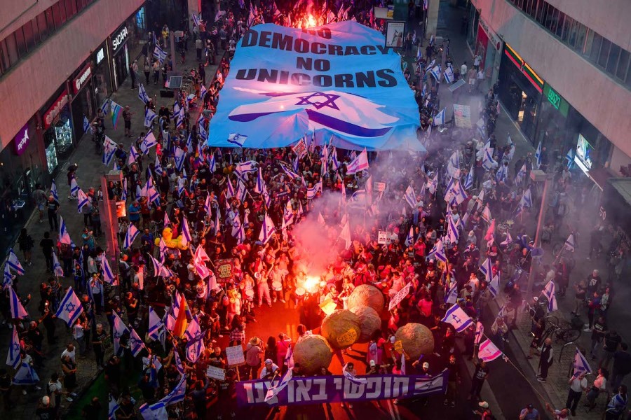 Israelis protest the government's planned judicial overhaul in Tel Aviv, May 13, 2023. (Photo: Avshalom Sassoni/Flash90)