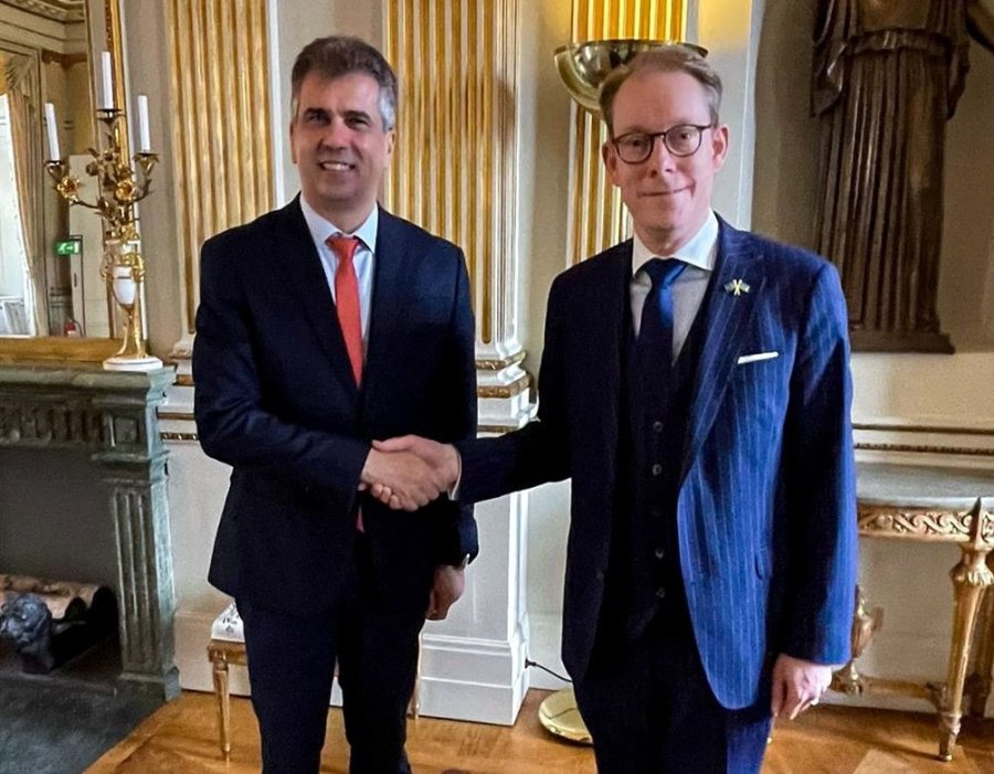 Israeli Foreign Minister Eli Cohen with his Swedish counterpart, Tobias Billström (Photo: Eli Cohen/Twitter)