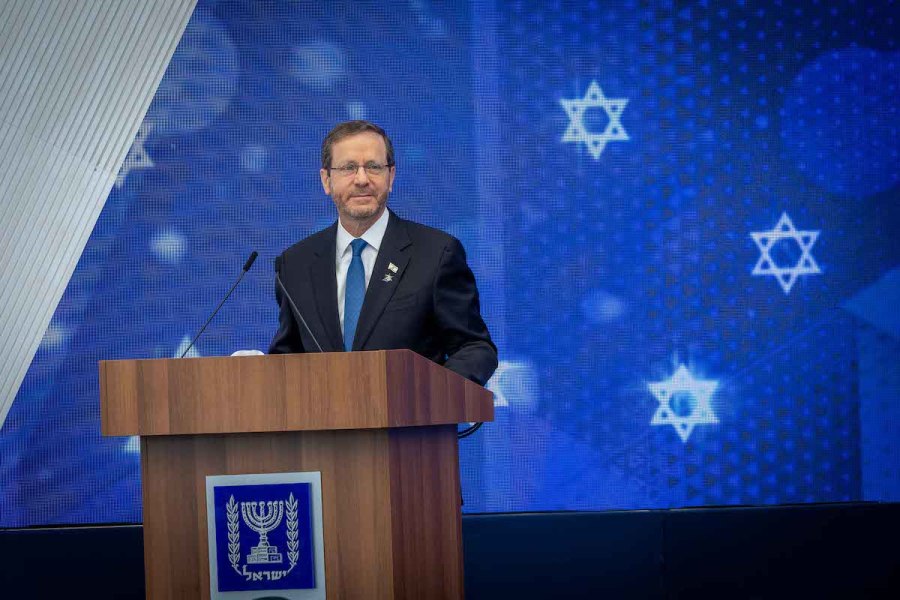 Israeli President Isaac Herzog speaks during an event for outstanding soldiers as part of Israel's 75th Independence Day celebrations, at the President's residence in Jerusalem, April 26, 2023. (Photo: Yonatan Sindel/Flash90)
