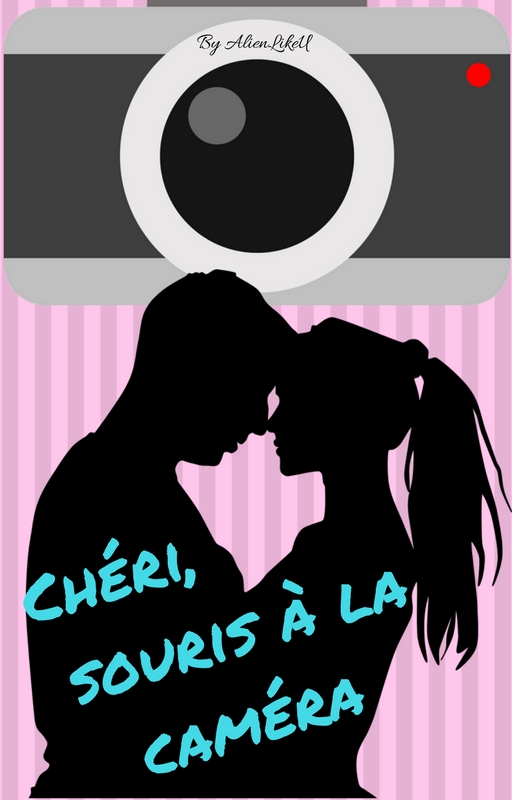 Chéri, souris à la caméra