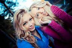 Dans l'ombre des populaires