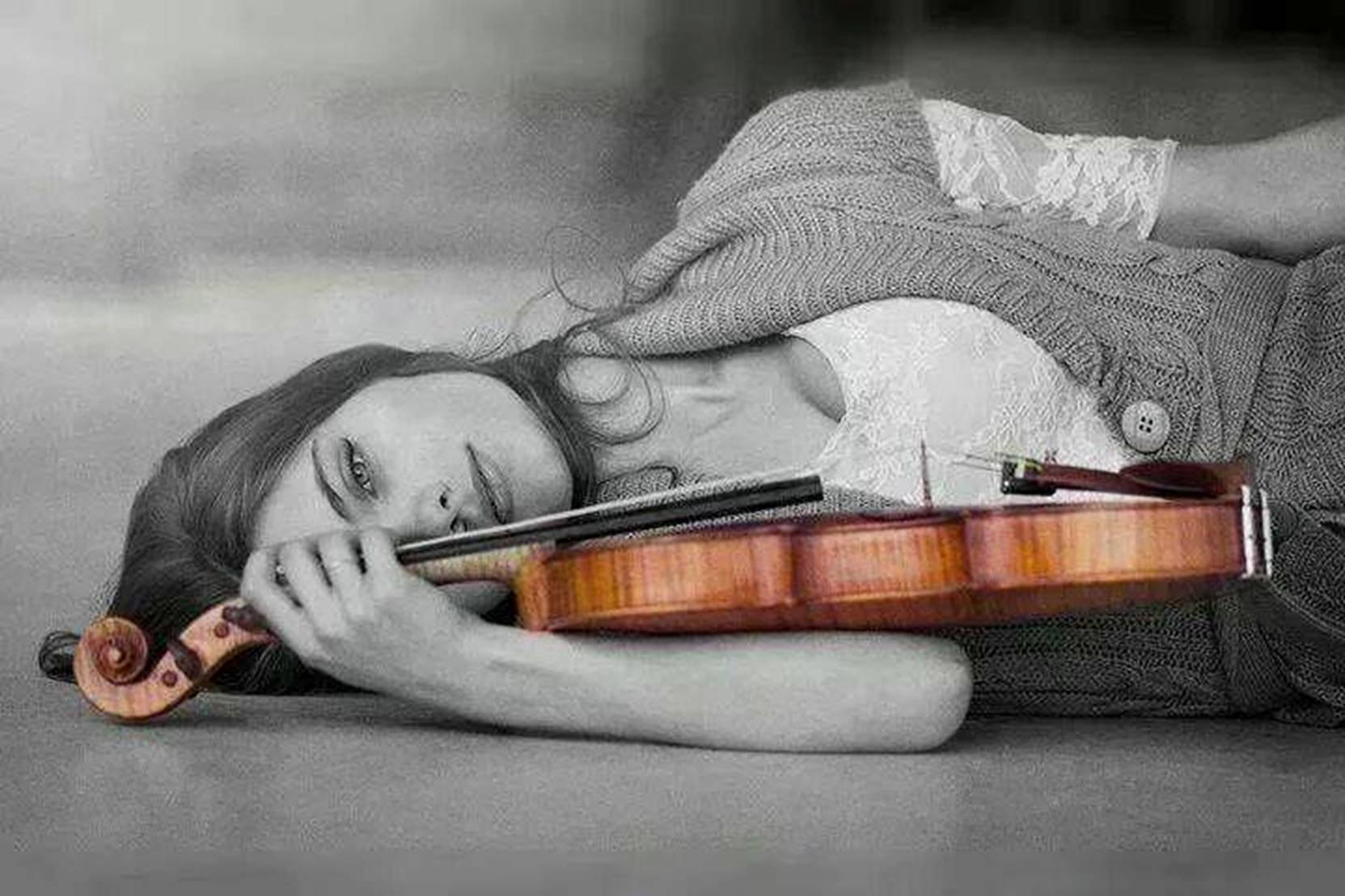 Скрипка грусть