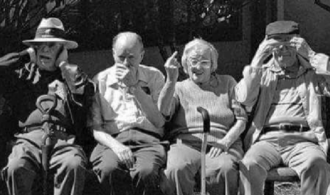 Les vieux ne meurent pas, ils s endorment un jour et dorment trop longtemps...