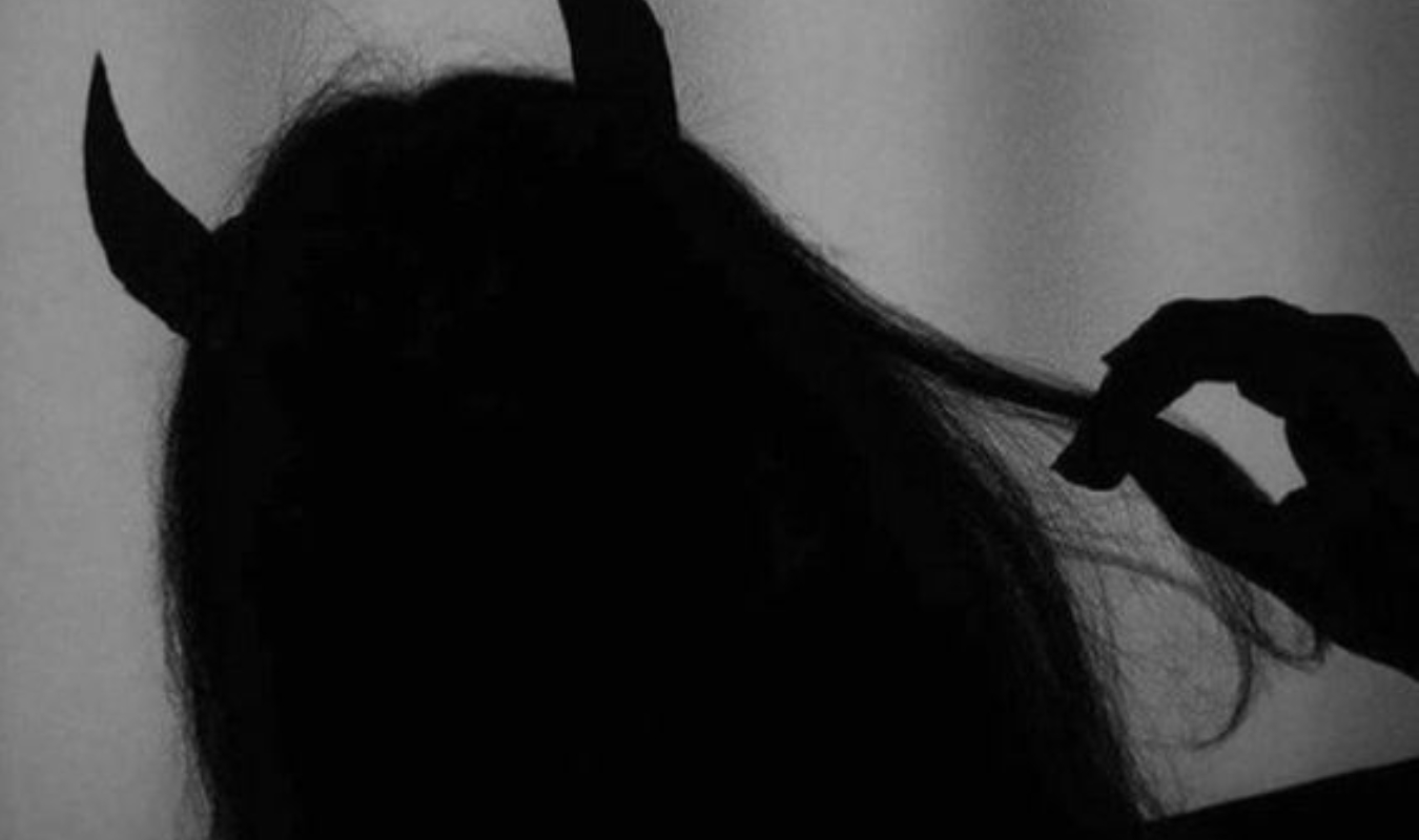 Le diable s'en mord la queue