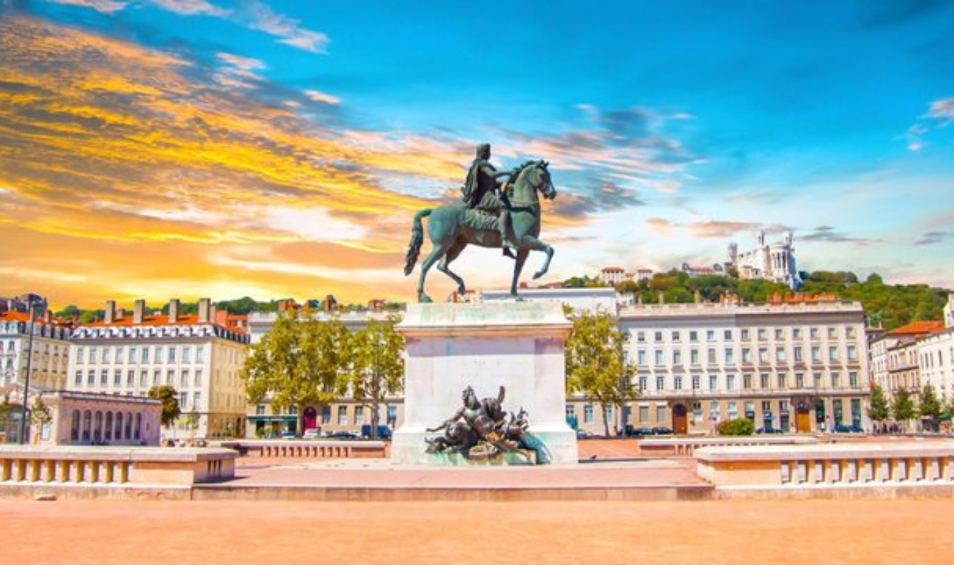 Les fleuves se joignent à Confluence