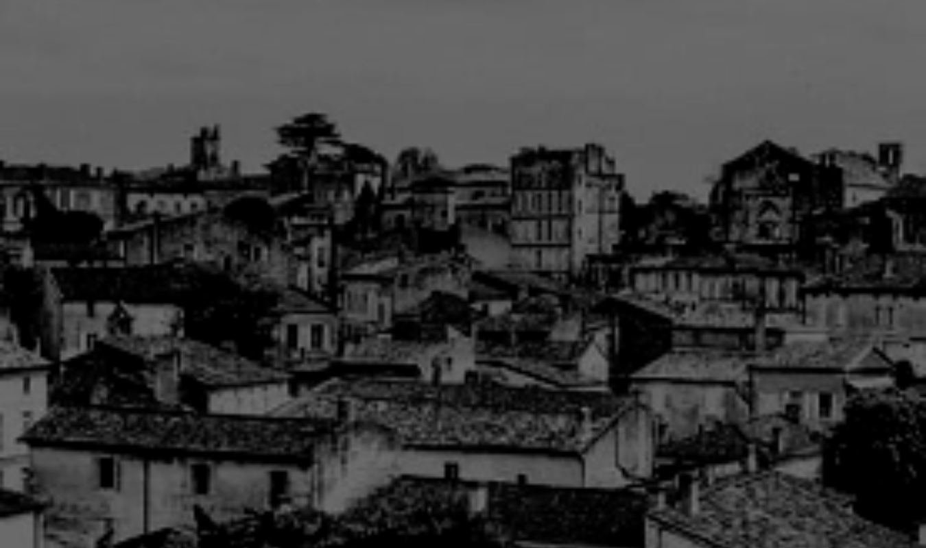 Le village des ombres