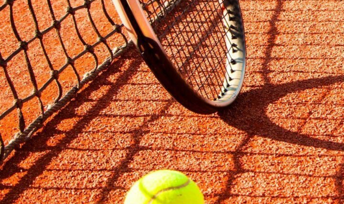 Chaque balle de tennis a besoin de sa raquette 