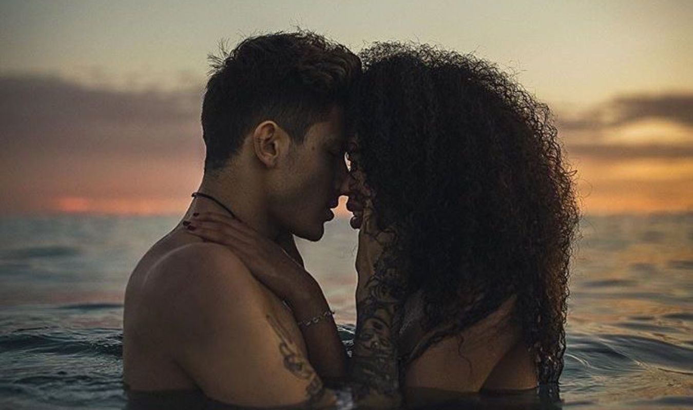 Au-delà de la vague