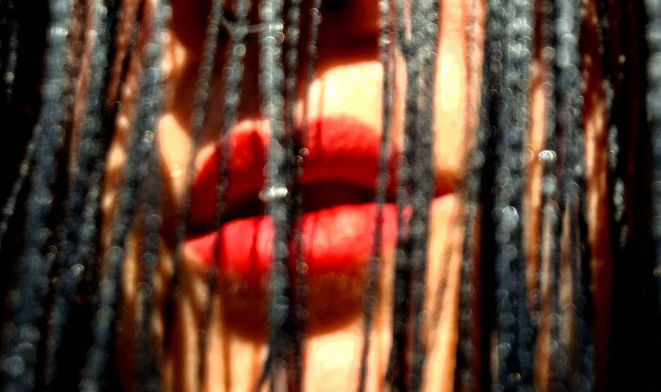 Érotiquement vôtre.