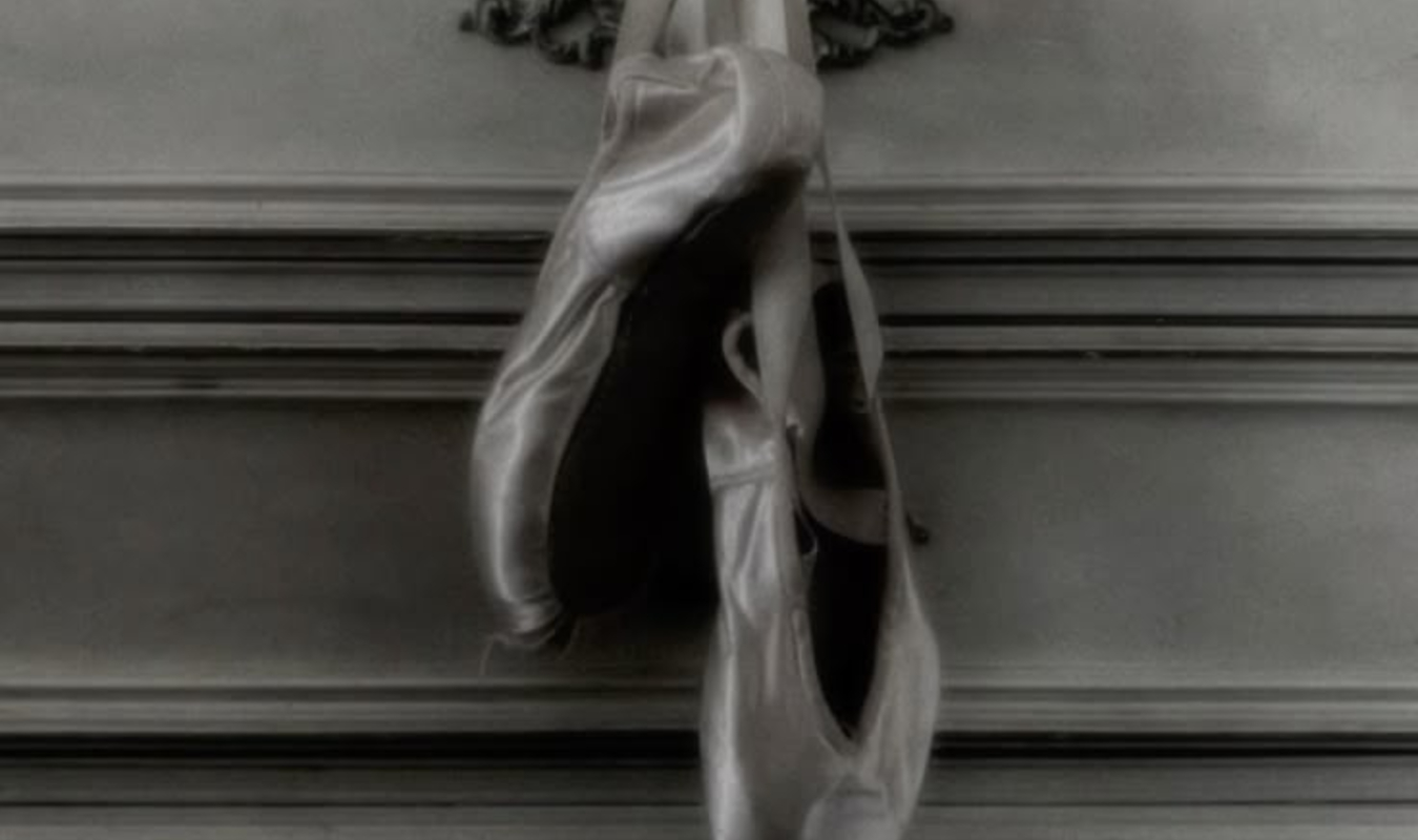 La ballerine et ses couteaux