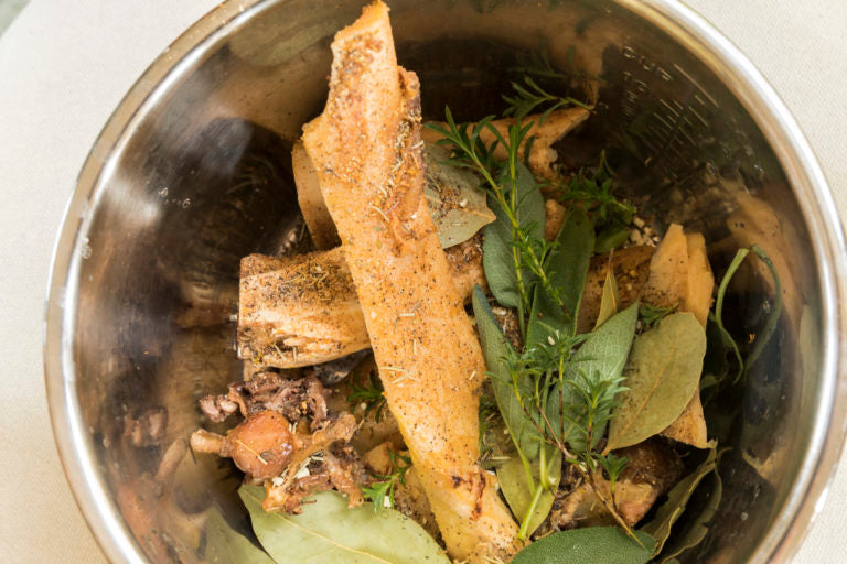 Dried Herbs in a bowl | HealthMasters