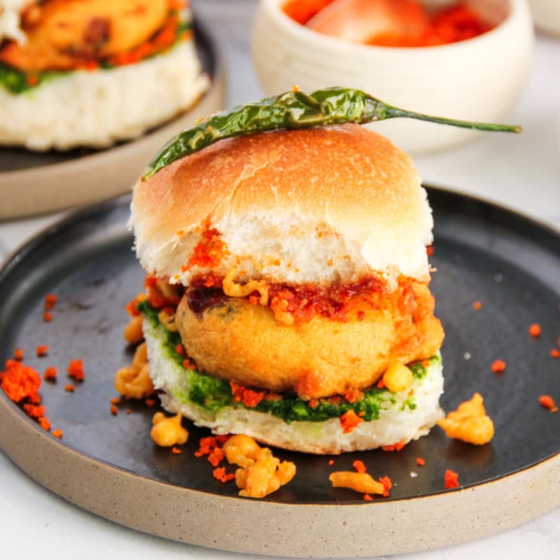 Vada Pav with Cheese & Spicy Schezwan