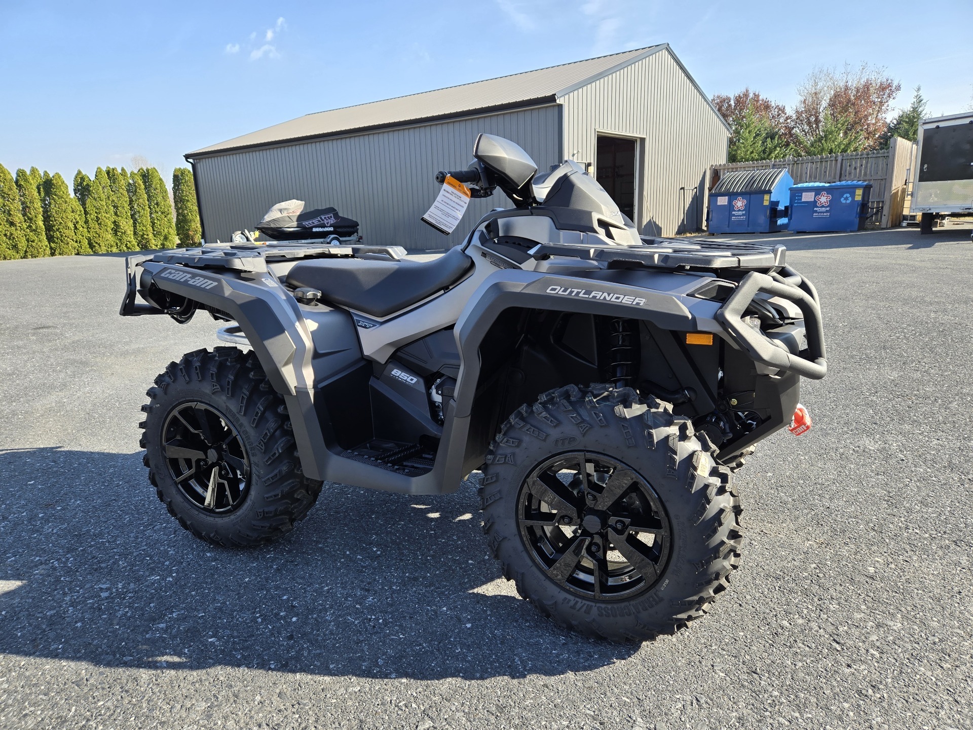 Can-Am Outlander XT 