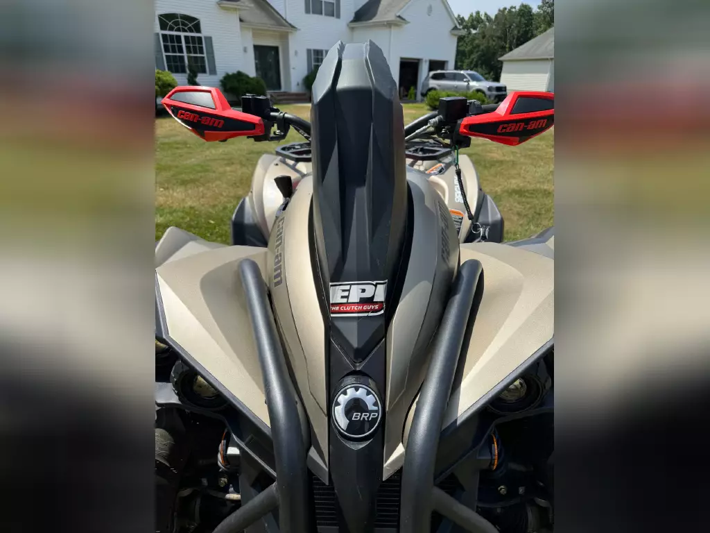 Can-Am Renegade X MR 1000R