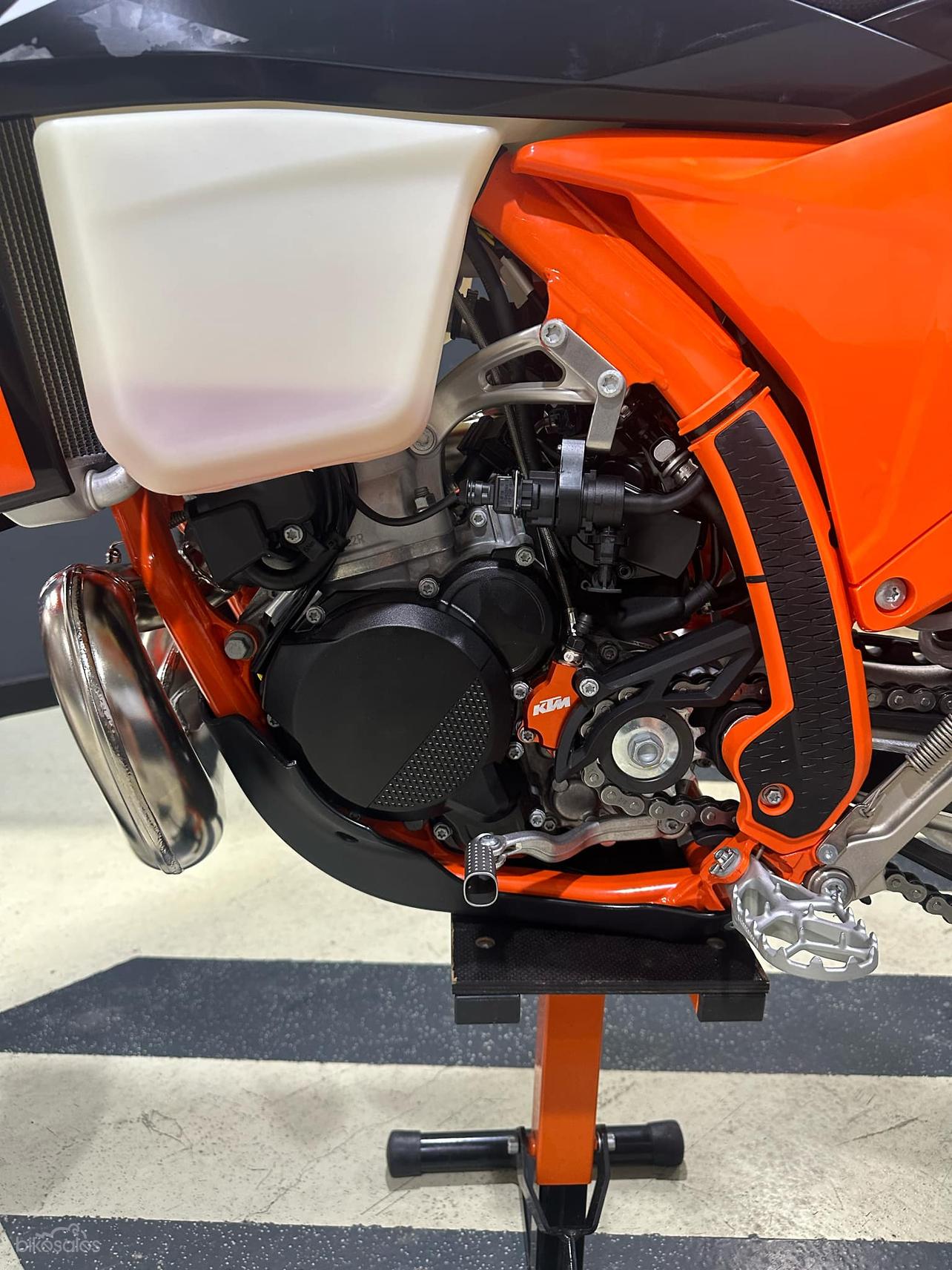 2024 KTM 300 EXC TBI Hardenduro MY25