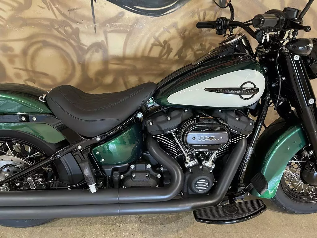 Harley-Davidson Heritage Classic(FLHCS)