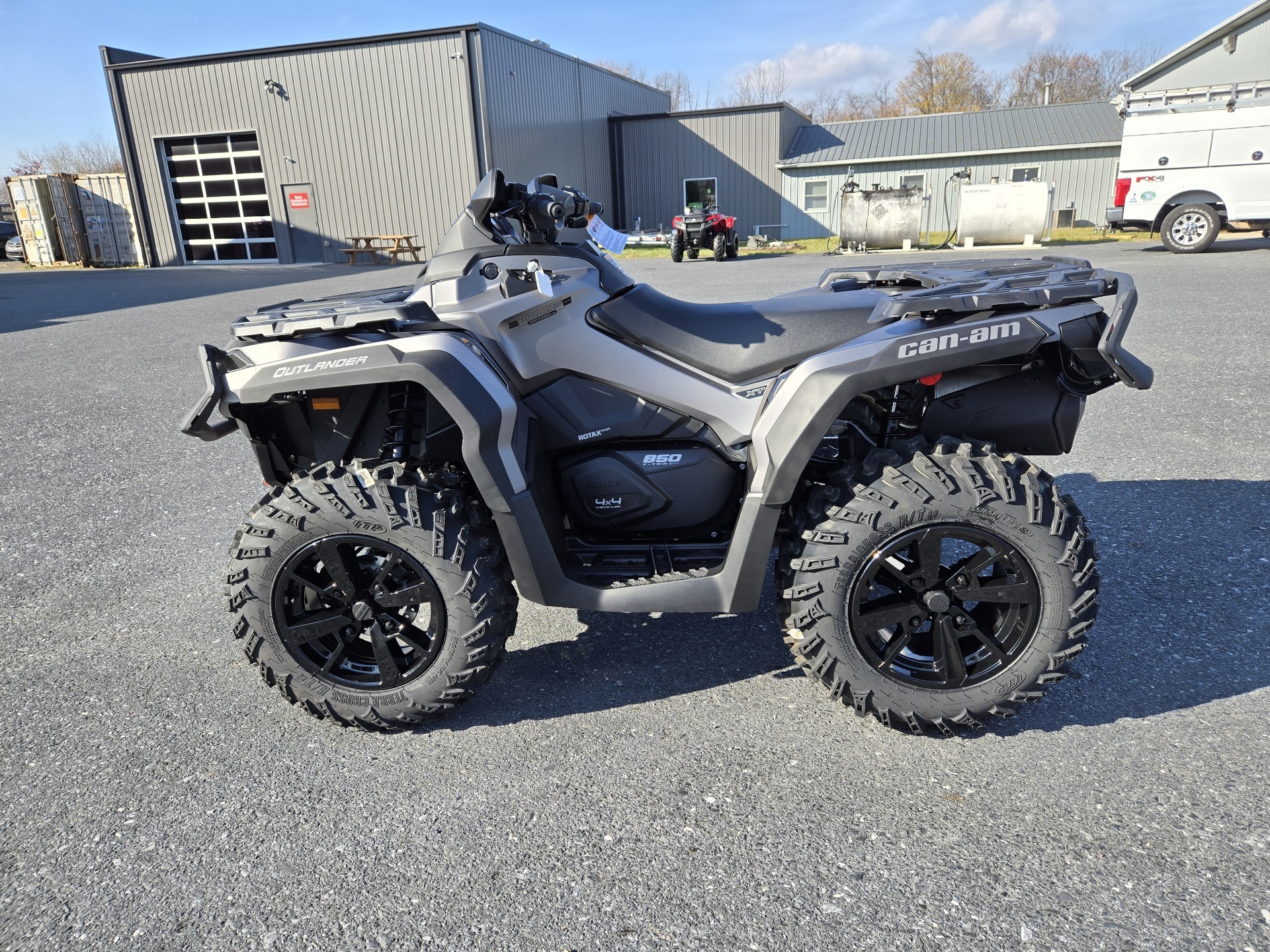 Can-Am Outlander XT 