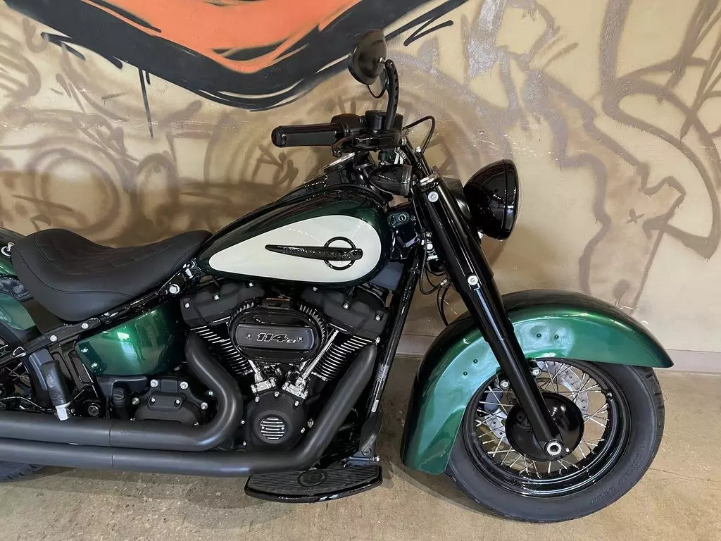 Harley-Davidson Heritage Classic(FLHCS)