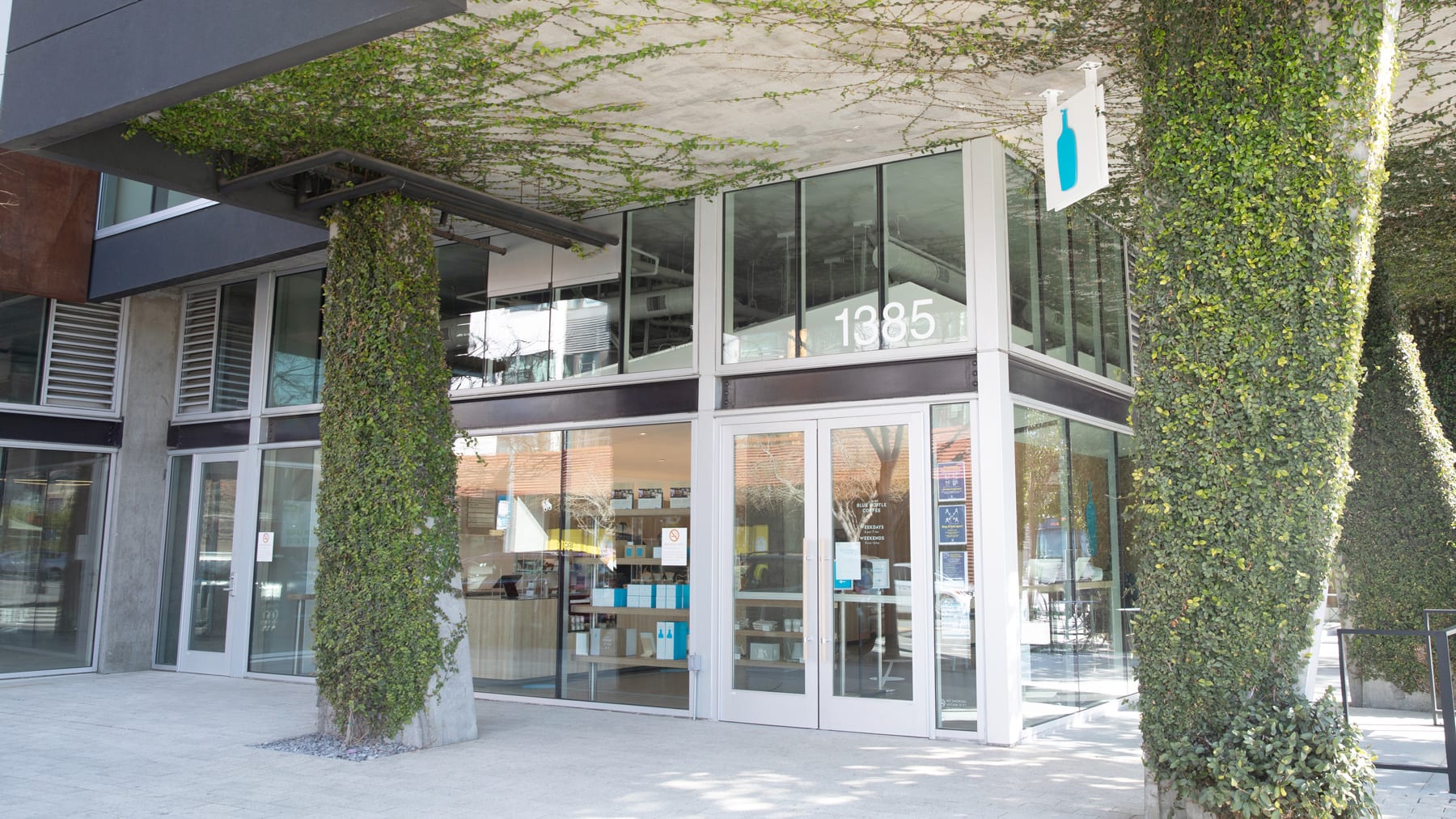 Exterior of the Mission Bay cafe