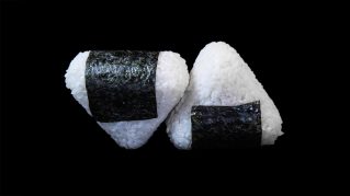 133 - Lachs Onigiri (Stk.) 133 - Lachs Onigiri (Stk.)