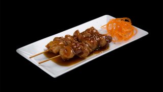 15 - Yakitori-Hähnchenspieße (2 Stk.) 15 - Yakitori-Hähnchenspieße (2 Stk.)
