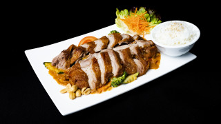 Crispy Duck Erdnuss Crispy Duck Erdnuss
