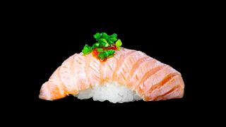 21d - Lachs Nigiri spicy flambeé 21d - Lachs Nigiri spicy flambeé