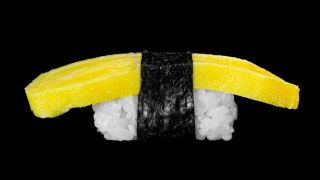 26 - jap. Omelett (Tamago) Nigiri 26 - jap. Omelett (Tamago) Nigiri