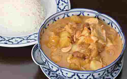 Kaeng Massaman - Massaman Curry Kaeng Massaman - Massaman Curry