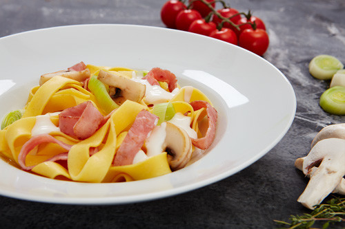 Pasta Schinken-Sahne (halal) Pasta Schinken-Sahne (halal)